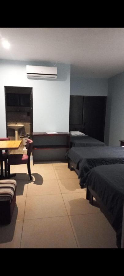 Hotel La Cueva Limon 외부 사진
